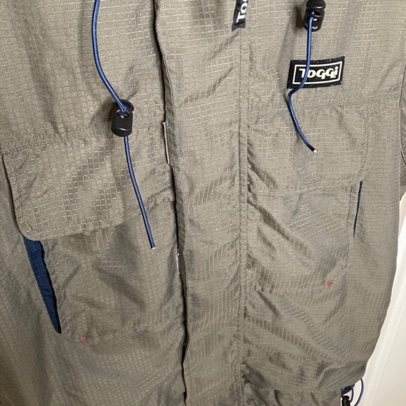 Toggi activity Vest - Picture 5 of 12